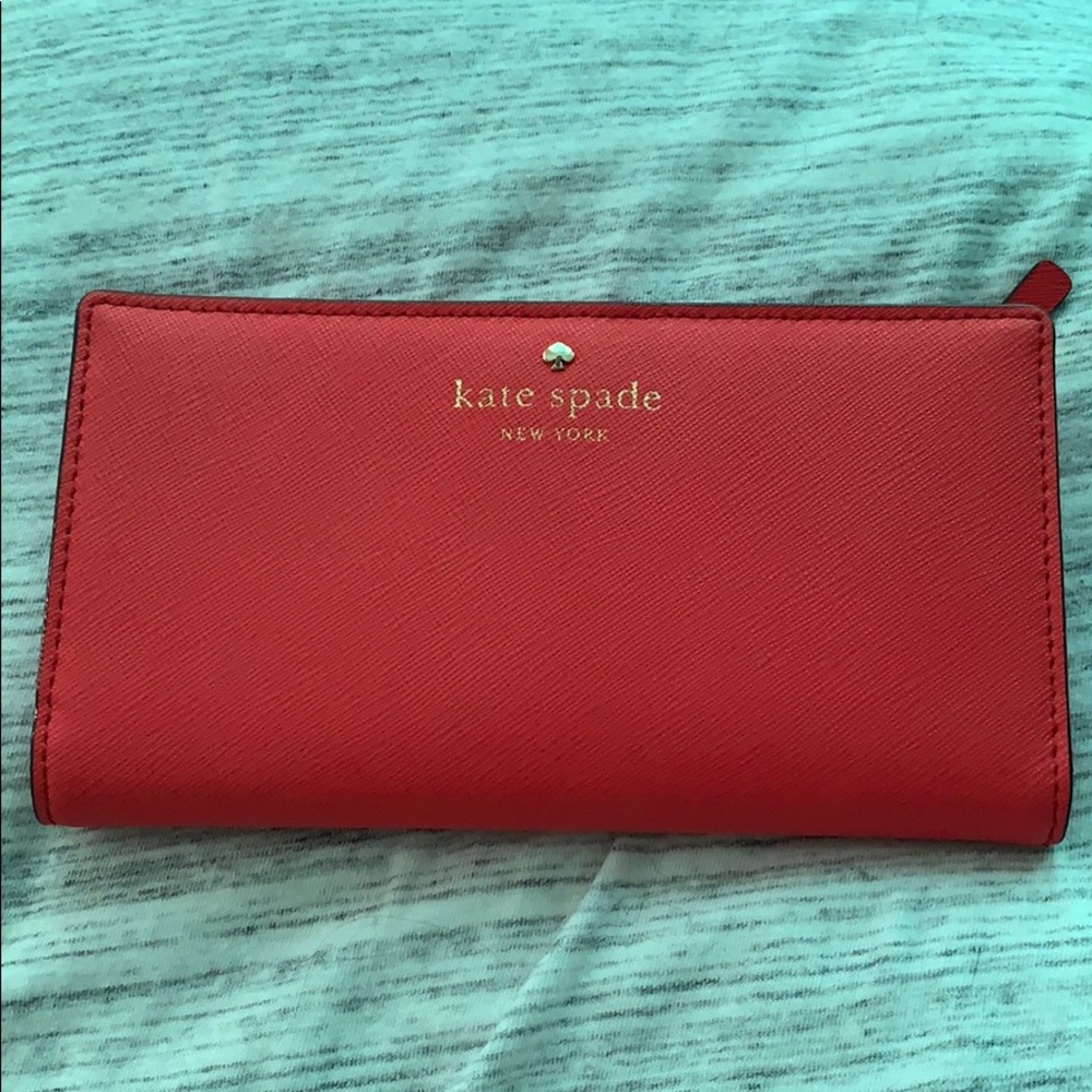 Kate spade button long wallet